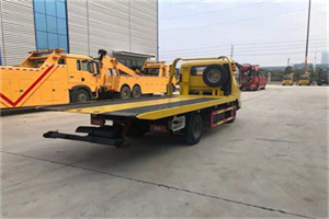 友谊路非事故拖车